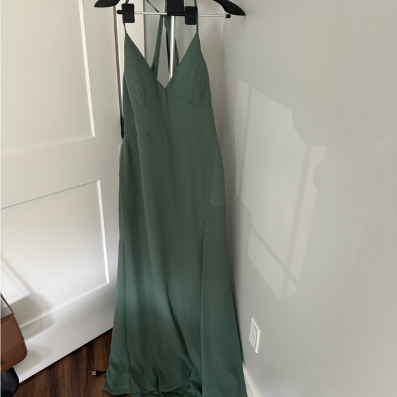 Azizi bridesmaid dress- new tags on - size 14 - Picture 3 of 3